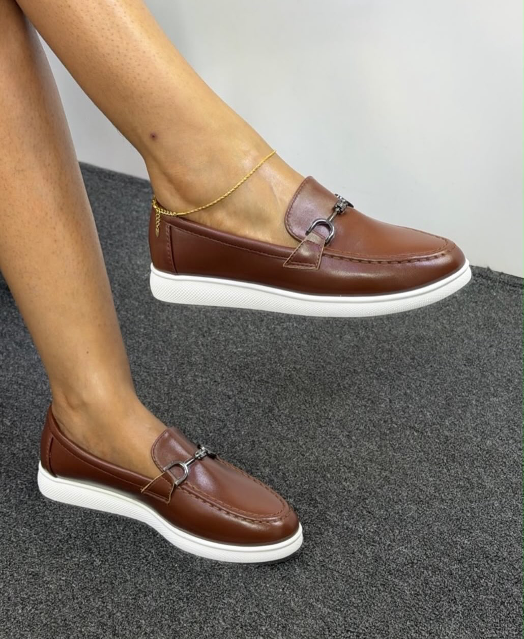 He Er shoes